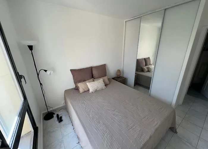 Les Petits De Georges Agde